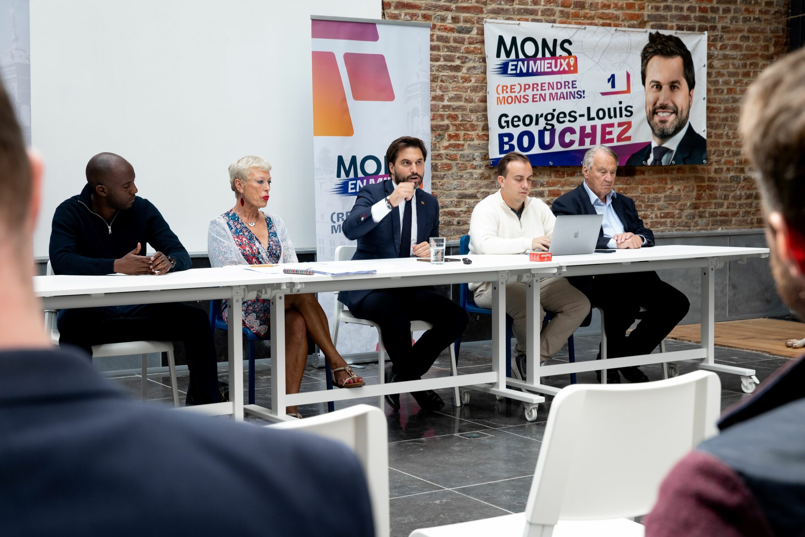 “Mons en mieux” : Georges-Louis Bouchez présente sa liste déterminée à transformer Mons