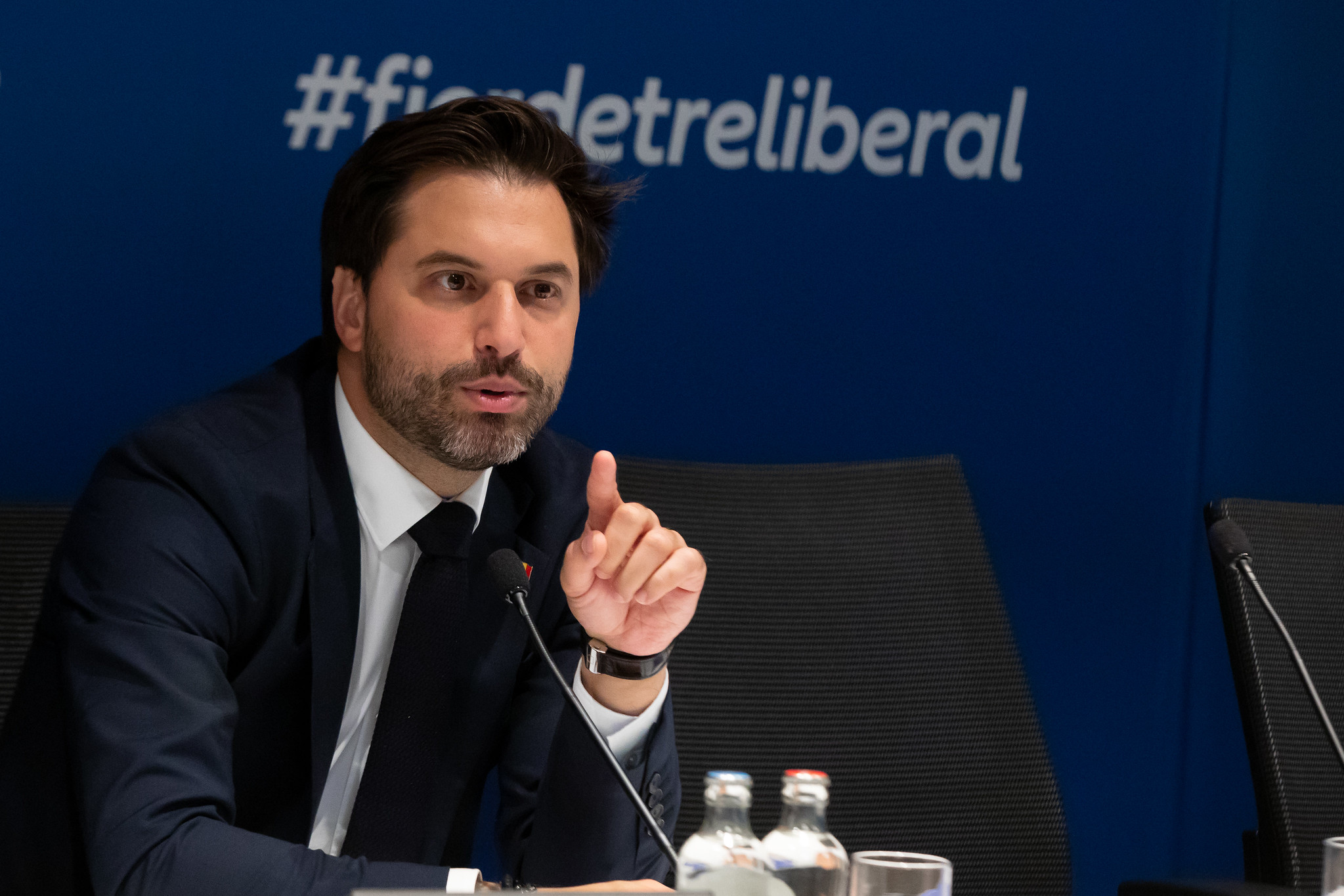 “La religion n’a pas sa place dans la conduite de l’Etat !” Georges-Louis Bouchez invité matinal de La Première