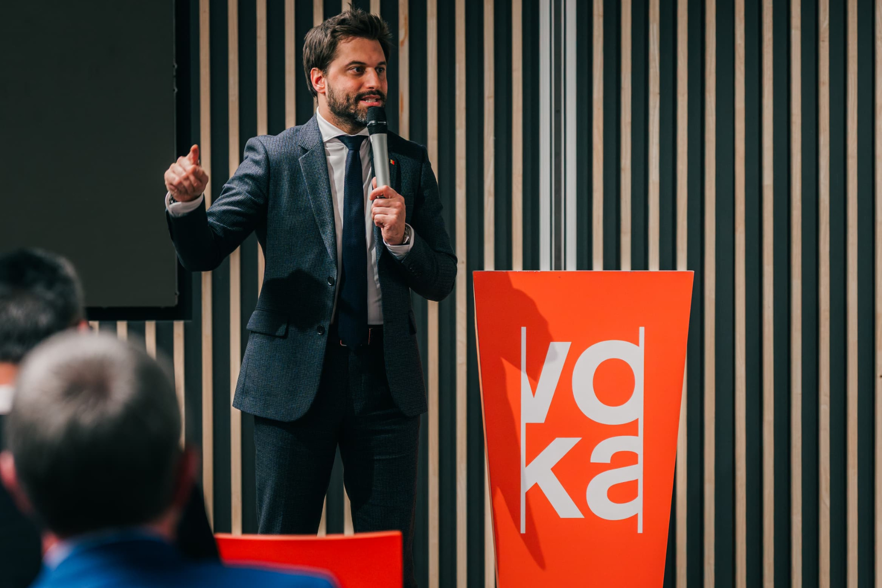 Georges-Louis Bouchez chez Voka : “Sauver notre industrie en réduisant les impôts et en supprimant les règles inutiles.”