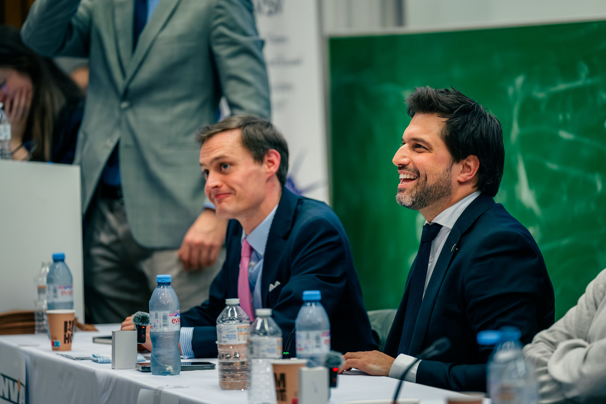 Georges-Louis Bouchez s’adresse aux étudiants : “Je défends pleinement nos intérêts occidentaux”