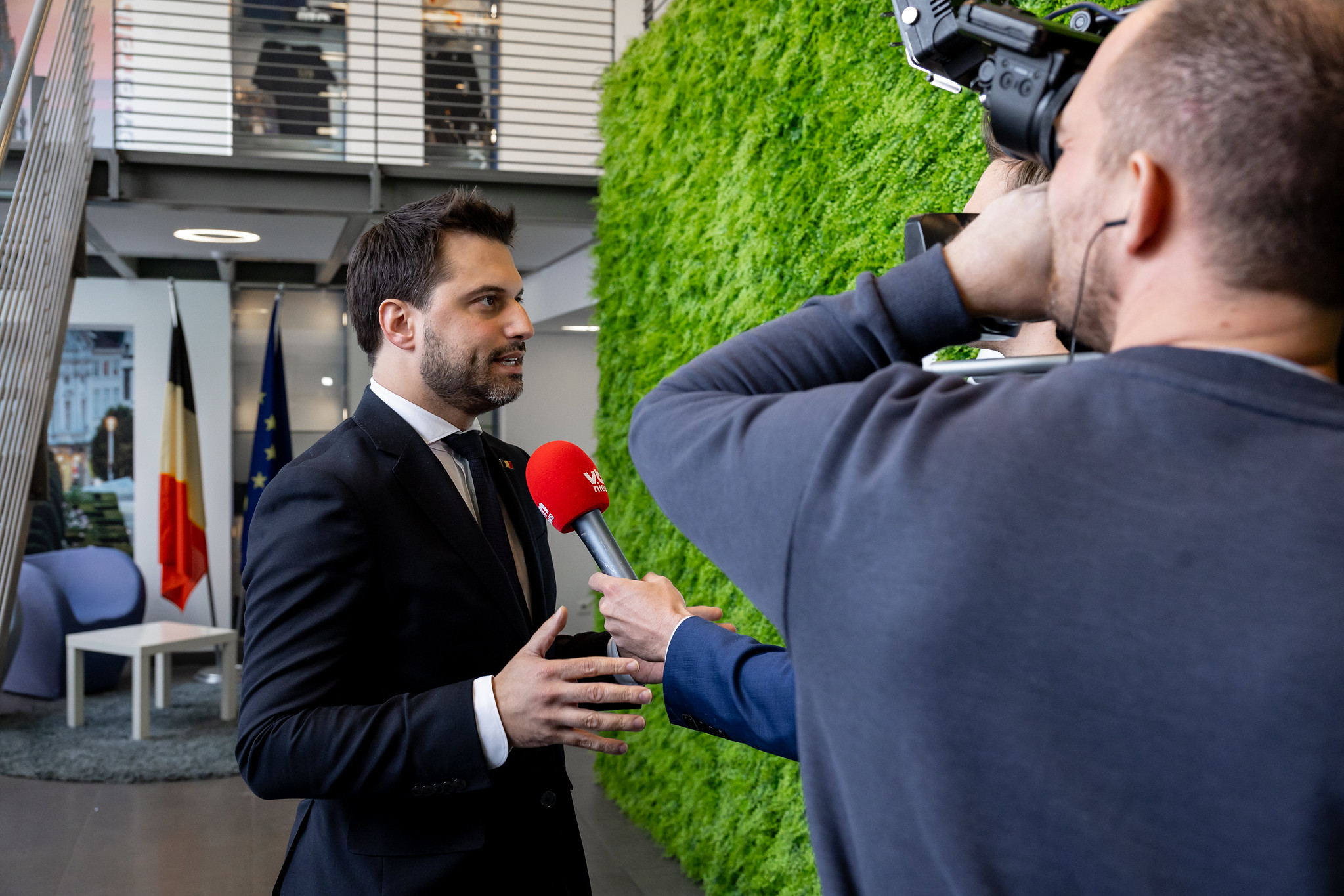 Georges-Louis Bouchez sur VTM Nieuws : « Indexation nette des salaires pour les travailleurs sans que les entreprises ne doivent payer de cotisations sociales »